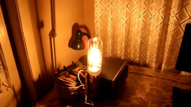 220В 10 000Вт галогенная лампа накаливания, включение от 56,5В, 1/2 смотреть онлайн