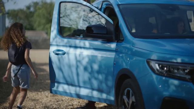 Meet the All New Ford Tourneo Connect. смотреть онлайн