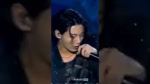 Чонгук кадры с выступления на открытии чемпионата в Катаре