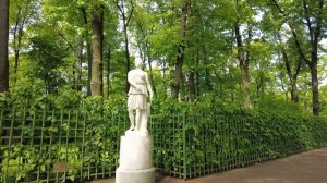 Летний сад в Санкт-Петербурге. The Summer Garden in St. Petersburg.