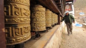 Кто живёт на Эвересте?! Эверест самая большая гора!