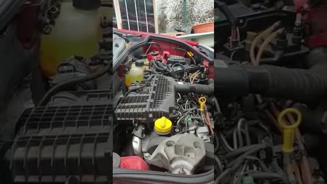 Renault Kangoo 2007 1.5 DCI problema ralenti instável.Help !!! смотреть онлайн