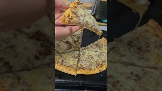 Невероятно вкусная Пицца с Фаршем.Рецепт на канале#рек#пицца#пиццасфаршем смотреть онлайн