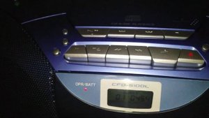 Новая магнитола 2003 года SONY CFD - S100L