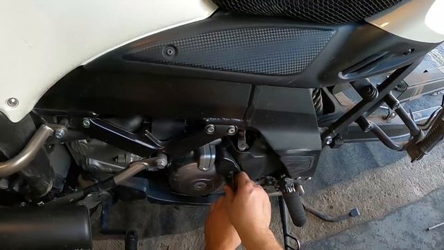 Замена цепи  и звезд на мотоцикле Suzuki DL650 V-Strom