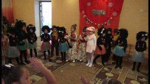 Общий новогодний танец "И раз, два, три! Сколько мальчиков/девочек хороших, посмотри..." в дет.саду