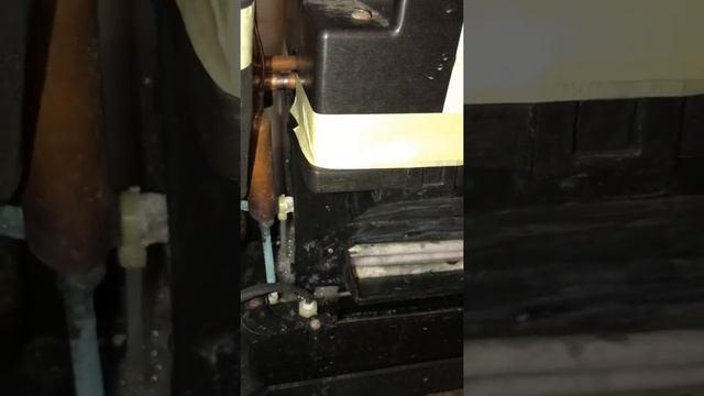 Condizionatore DeLonghi PINGUINO Pac 70 Eco anno 2001 - smontaggio per manutenzione e pulizia смотреть онлайн