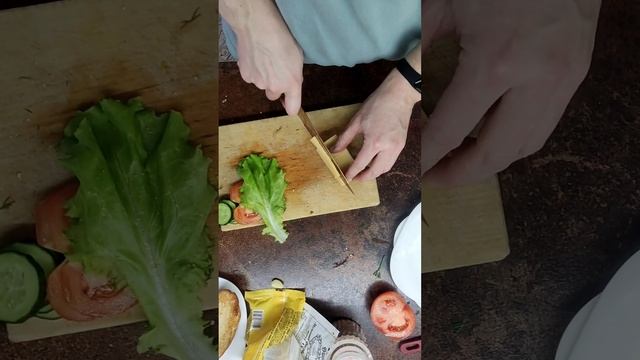 Обед от Папы для любимой дочери#картошка фри и бургер! смотреть онлайн