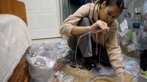 Снеговик из бутылок / или / как я сделала снеговика своими руками