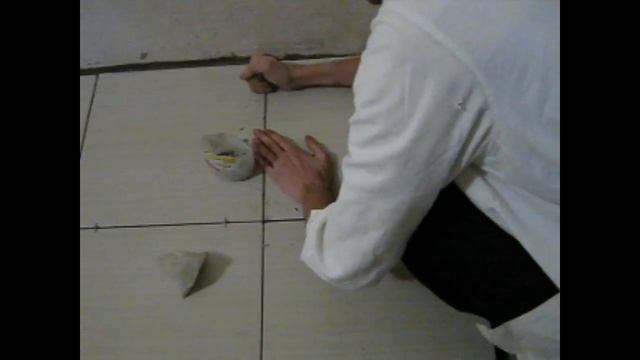 Кладка кафель в коридоре (4 дня)