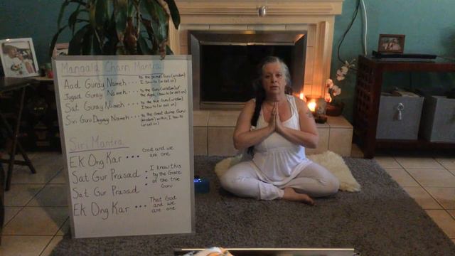 Siri Mantra for Positivity смотреть онлайн