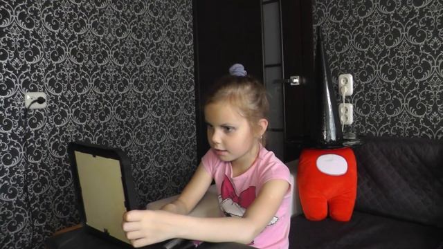 Хэллоуин и Сашка. Примеряем образ ведьмы. смотреть онлайн