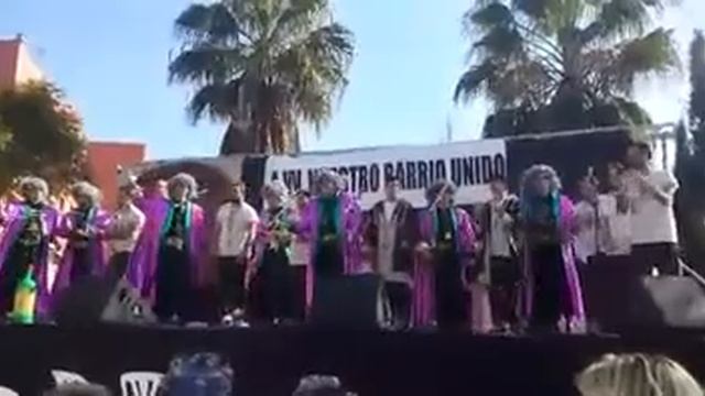 La chirigota de Camas y la chirigota de Nervión, pasodoble loquito por verte a mi vera смотреть онлайн