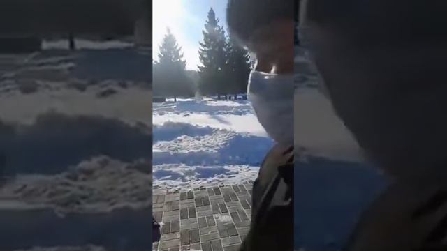 В Уральске на площади потребовали перемен и освободить невиновных смотреть онлайн