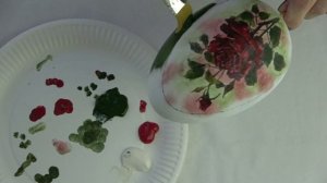 Decoupage Tutorial - Easter Egg with Red Roses - DIY