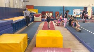 Первенство по спортивной гимнастике среди девочек 3 юношеский разряд_опорный прыжок