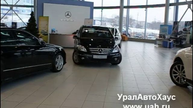 Mercedes-Benz B180 - активный парковочный ассистент смотреть онлайн