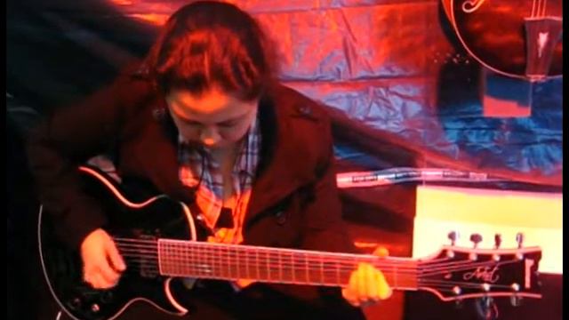 Ibanez RG2228 e ARZ307 no stand Equipo - Expomusic 2011, by: Willian Tubarão смотреть онлайн