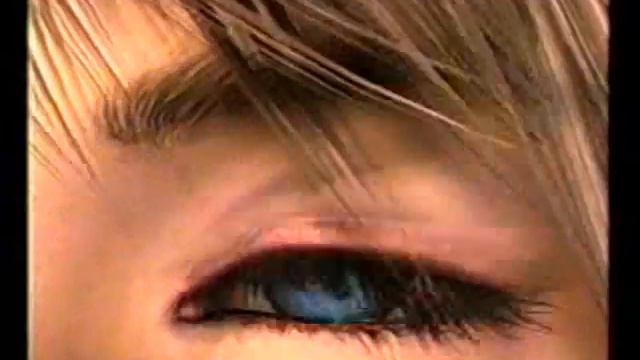 Friend video - Spinderella, Nido, Liri & Tari смотреть онлайн