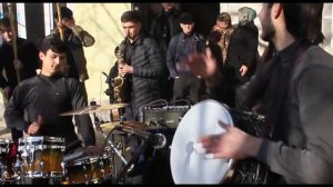 Гурухи Шоми чавонон Кариб ударника кафона