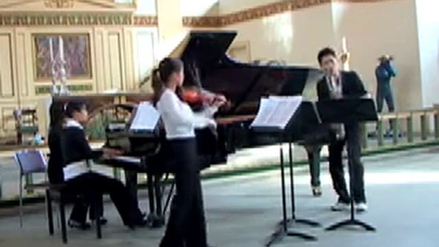 Czardas -- Vittorio Monti X (Contrast Trio) смотреть онлайн