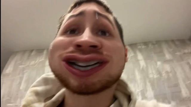 ИГРАЮ В CS GO РУКОЙ УЭНСДЕЙ смотреть онлайн