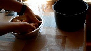 Куриные крылышки в пиве в мультиварке