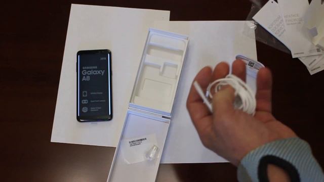 Распаковка Samsung Galaxy A8 2018 из Rozetka.com.ua смотреть онлайн