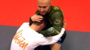 Контрим Баттерфляй Гард Петлей (Loop Choke) в No Gi. Бразильское Джиу-Джитсу.