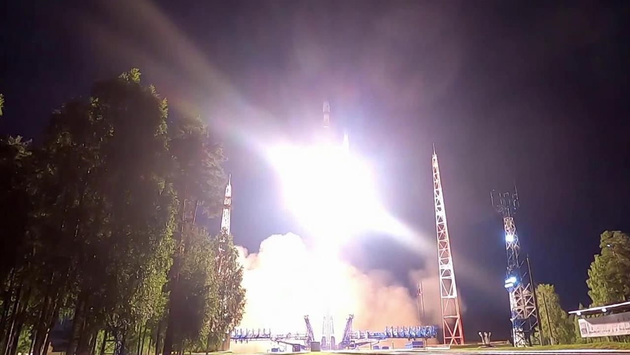 Ракета "Союз-2.1в" вывела на орбиту новый военный спутник