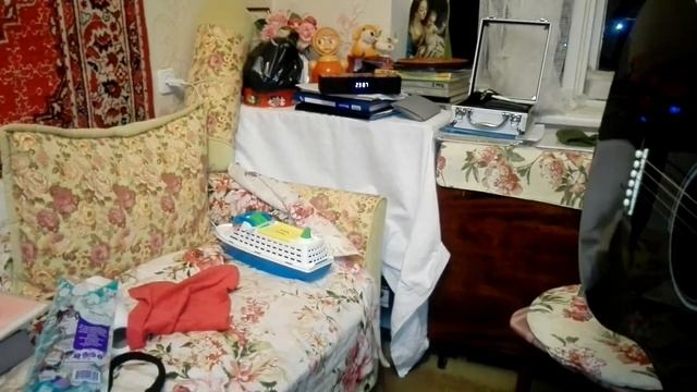 Портативная колонка вместо комбика для гитары. Демо Обзор. смотреть онлайн