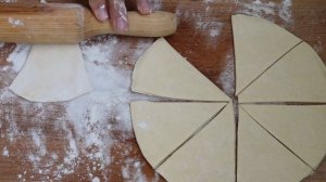 Круассаны с мармеладом | Простой рецепт круассанов из слоеного теста