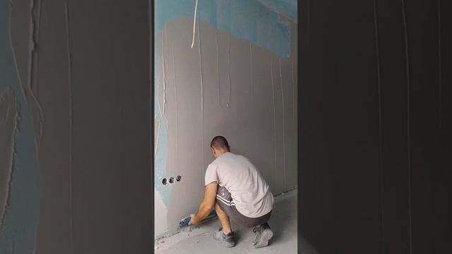 plastering a wall #plaster #wall #gypsum #foryoupage #fypシ #foryou #fyp #bucket #speed #skim #knife