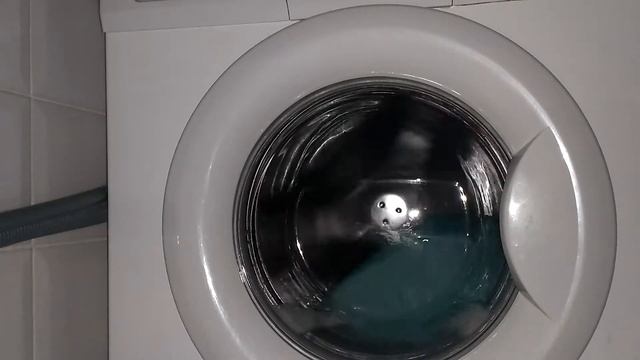 Стиральная машина LG WD-80490S, стирка штор для ванной на программе Синтетика 60 (часть 2) смотреть онлайн