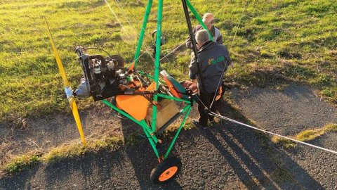 Связь, дайте связь.