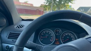 Opel Astra GTC 2010 г.