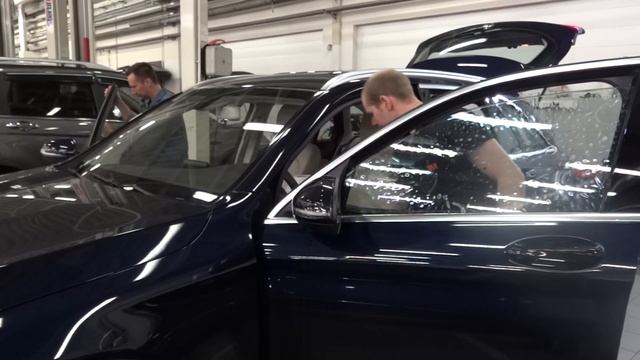 Тонировка атермальной и тонирующей пленками Mercedes (процесс тонировки)