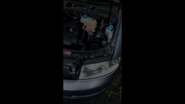 замена лампочки переднего поворотника ауди A4 смотреть онлайн