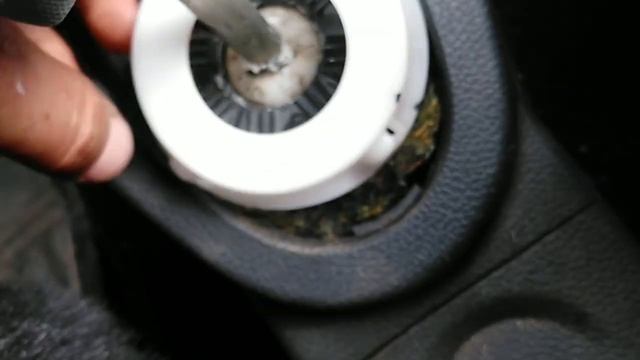 Колхоз 2 - устраняем люфт рычага КПП на Рено Логан смотреть онлайн