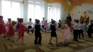 Хоровод "В гости к Осени идем" (слова и музыка А. Евтодьевой). Средняя группа.