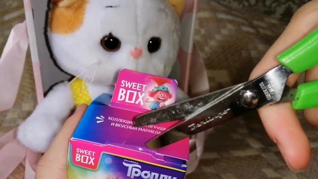 Кошечка Ли-Ли бэби и sweet box тролли 2 смотреть онлайн