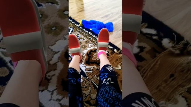 соник подарил ботинки чтобы соник не уходил смотреть онлайн