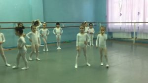 Балетная школа в г.Харьков Деткам по 4-5 лет