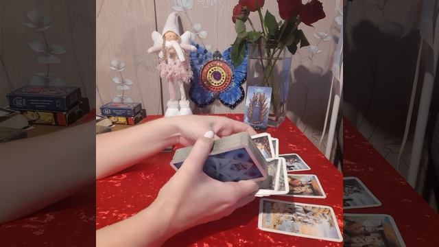 ЕСТЬ ЛИ У НЕГО ДРУГАЯ ЖЕНЩИНА⁉️?ЧЕТЫРЕ КОРОЛЯ? #таро #онлайнрасклад