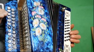 УПРАЖНЕНИЯ  НА ГАРМОНИ! ГАММЫ ДВУМЯ РУКАМИ!