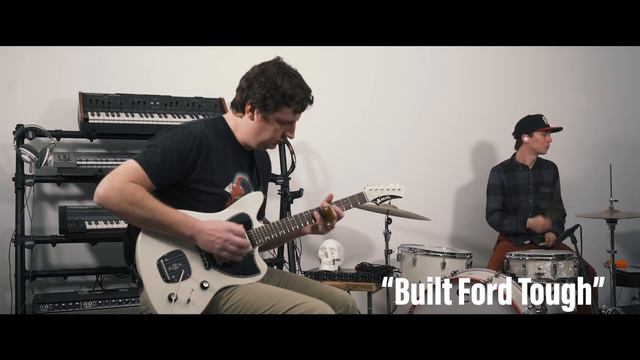 Mini Foot and Tidewater | Fuzz and Tremolo смотреть онлайн