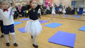 Танцы для детей 3-5 лет Донецк. Танцевальная студия Sky Донецк