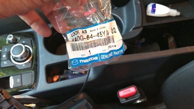 Replace latch console Mazda CX5 смотреть онлайн