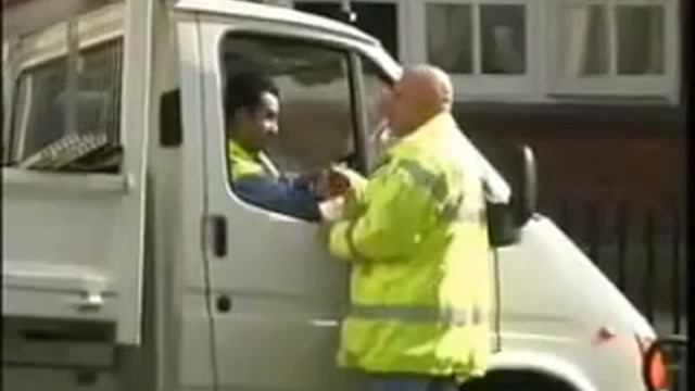 девушки, учитесь парковаться))) смотреть онлайн