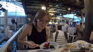 БЕЗЛИМИТНЫЙ БУФЕТ NAI POR В ПАТТАЙЕ | ЕДА В ТАЙЛАНДЕ .